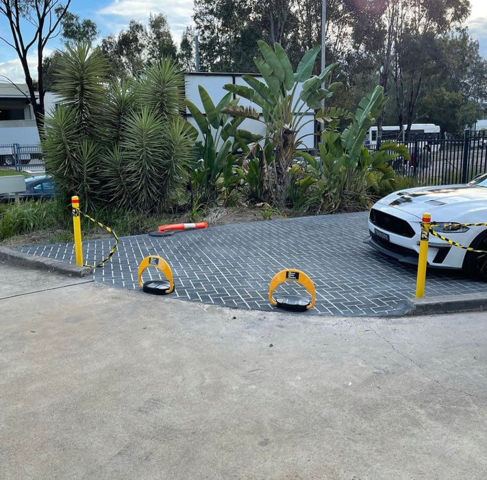 Remote control Parking bollard